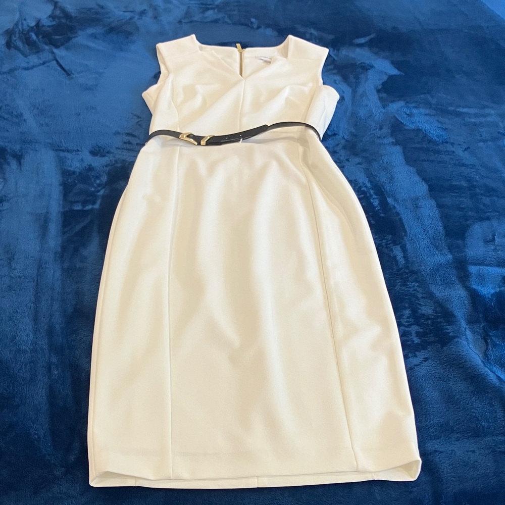 Elegant Cream Sleeveless Dress